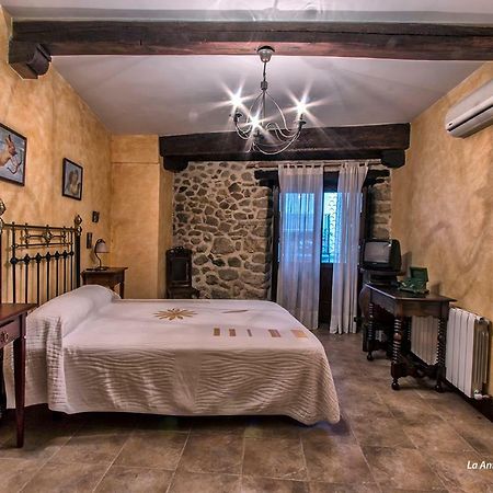 La Antigua Botica Guest House Pasaron ภายนอก รูปภาพ