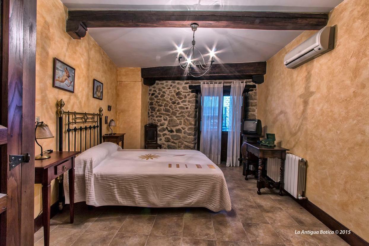 La Antigua Botica Guest House Pasaron ภายนอก รูปภาพ