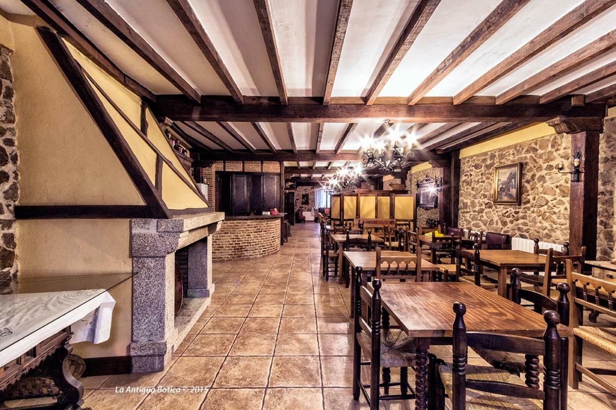 La Antigua Botica Guest House Pasaron ภายนอก รูปภาพ